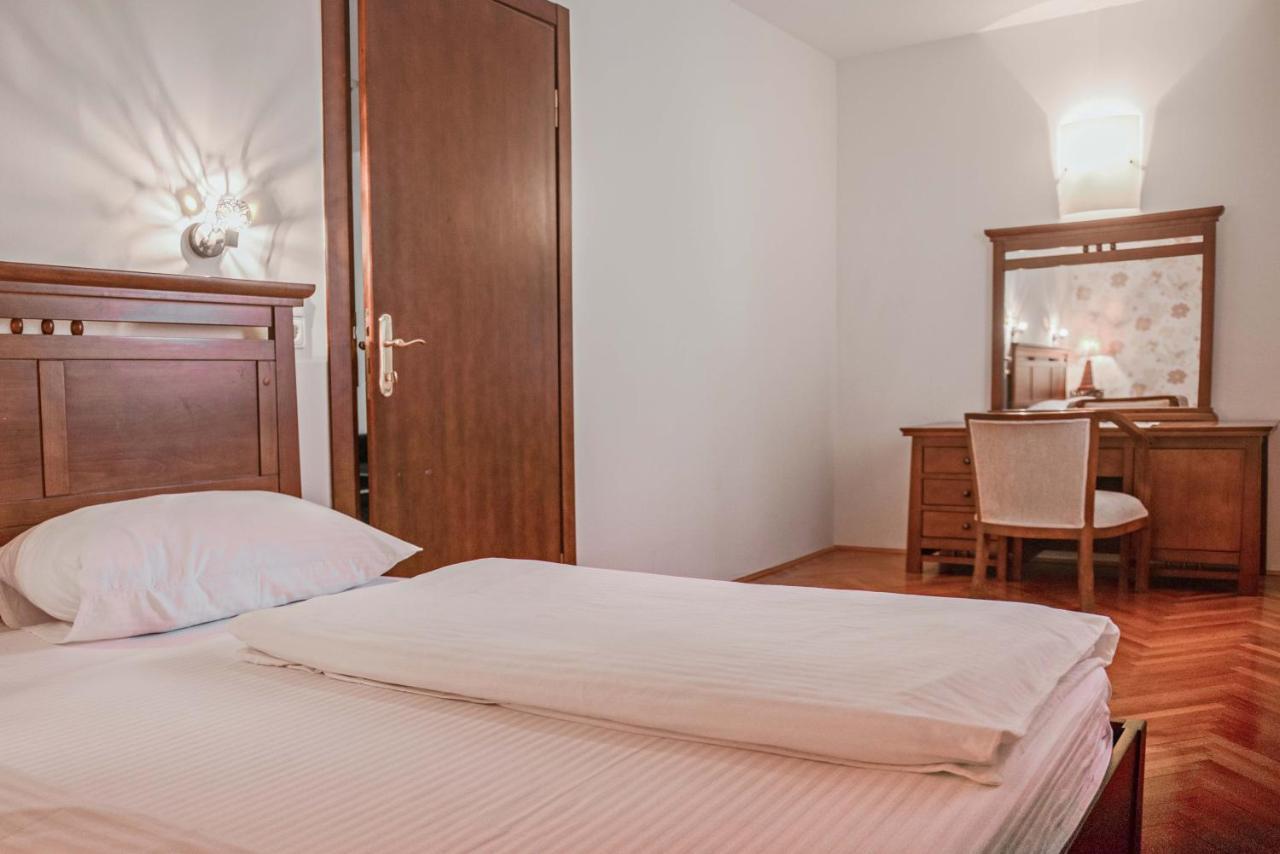 Hotel Pahuljica Влашич Екстер'єр фото